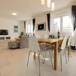 Casa de Férias Cera Fuer 8 Personen In By Interhome