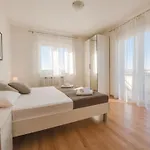 Cera Fuer 8 Personen In By Interhome * Pula
