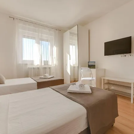 Σπίτι διακοπών Cera Fuer 8 Personen In By Interhome *