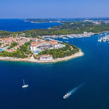 Cera Fuer 8 Personen In By Interhome Σπίτι διακοπών Πούλα