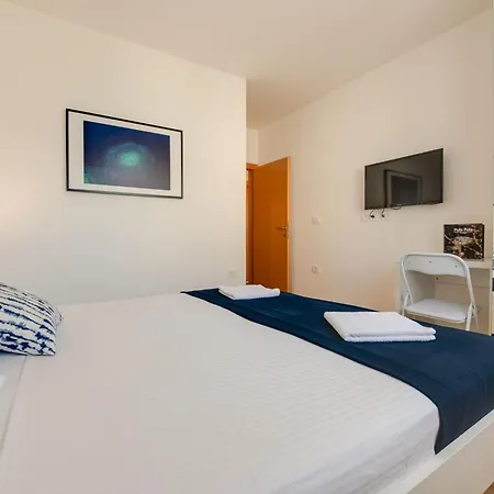 Cera Fuer 8 Personen In By Interhome Σπίτι διακοπών