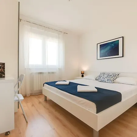 Σπίτι διακοπών Cera Fuer 8 Personen In By Interhome