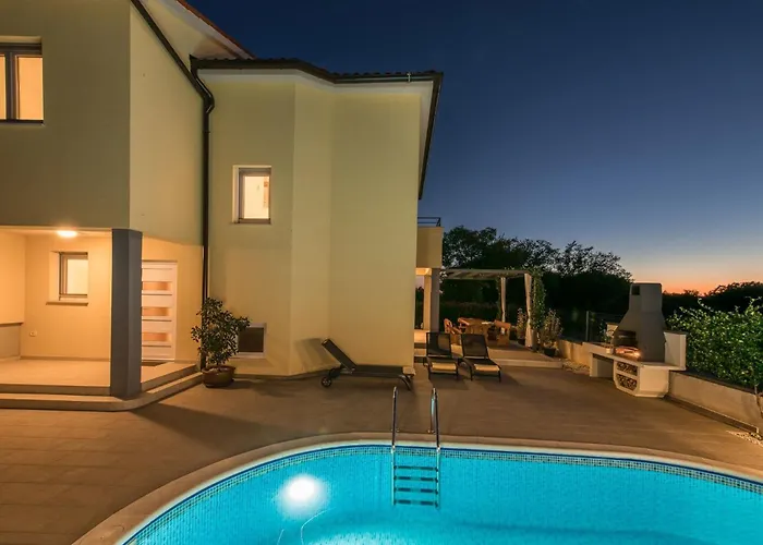 Cera Fuer 8 Personen In By Interhome Prázdninový dům Pula