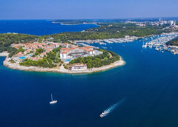 Cera Fuer 8 Personen In By Interhome Prázdninový dům Pula
